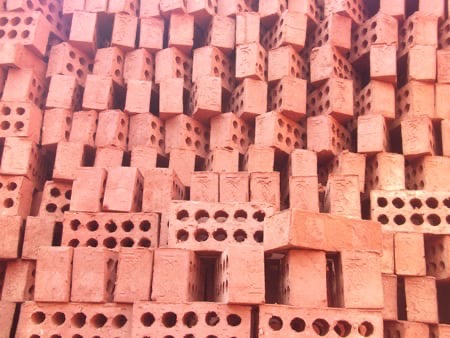 طوب وبلوك